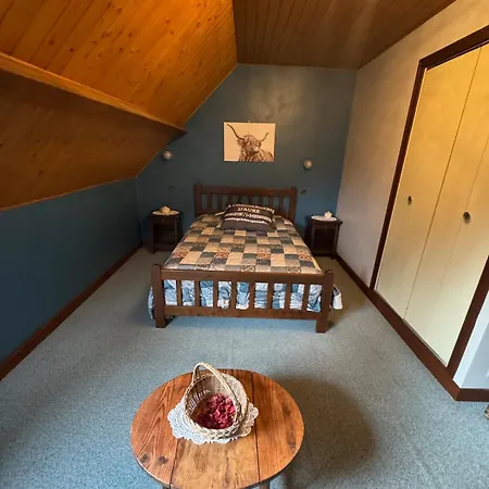 Maison Familiale Avec Cheminee - *